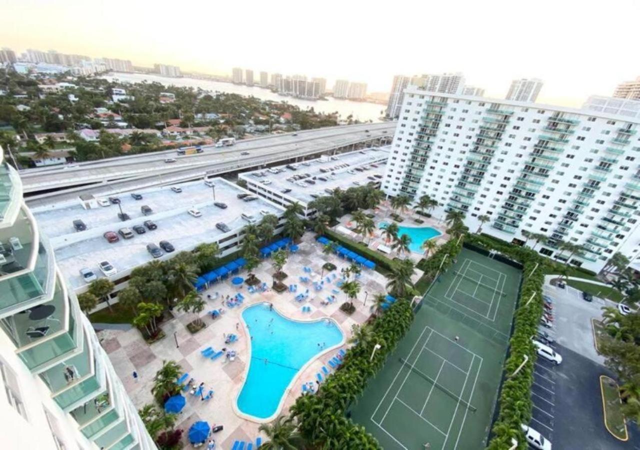 Zen Vacation Rentals Modern Penthouse Across Ocean Miami Beach Exteriör bild