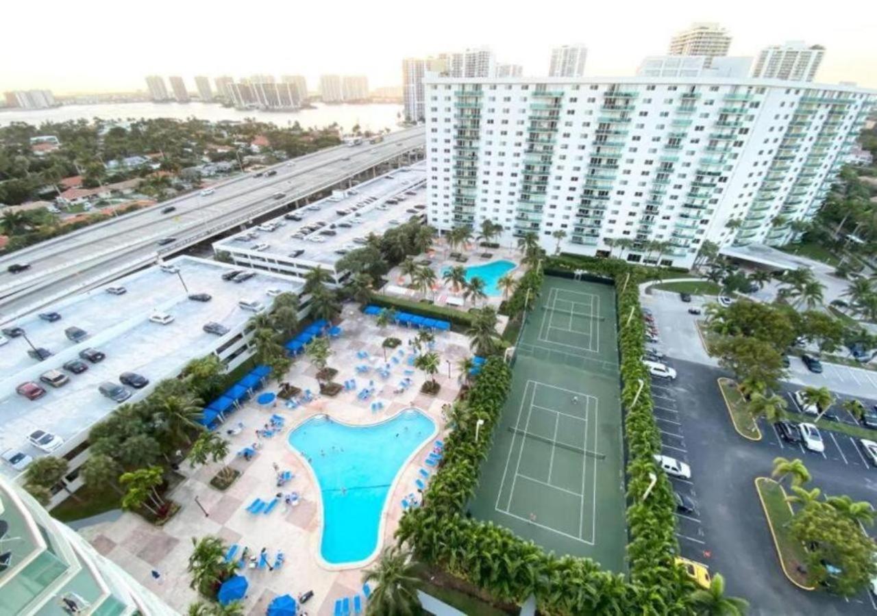 Zen Vacation Rentals Modern Penthouse Across Ocean Miami Beach Exteriör bild